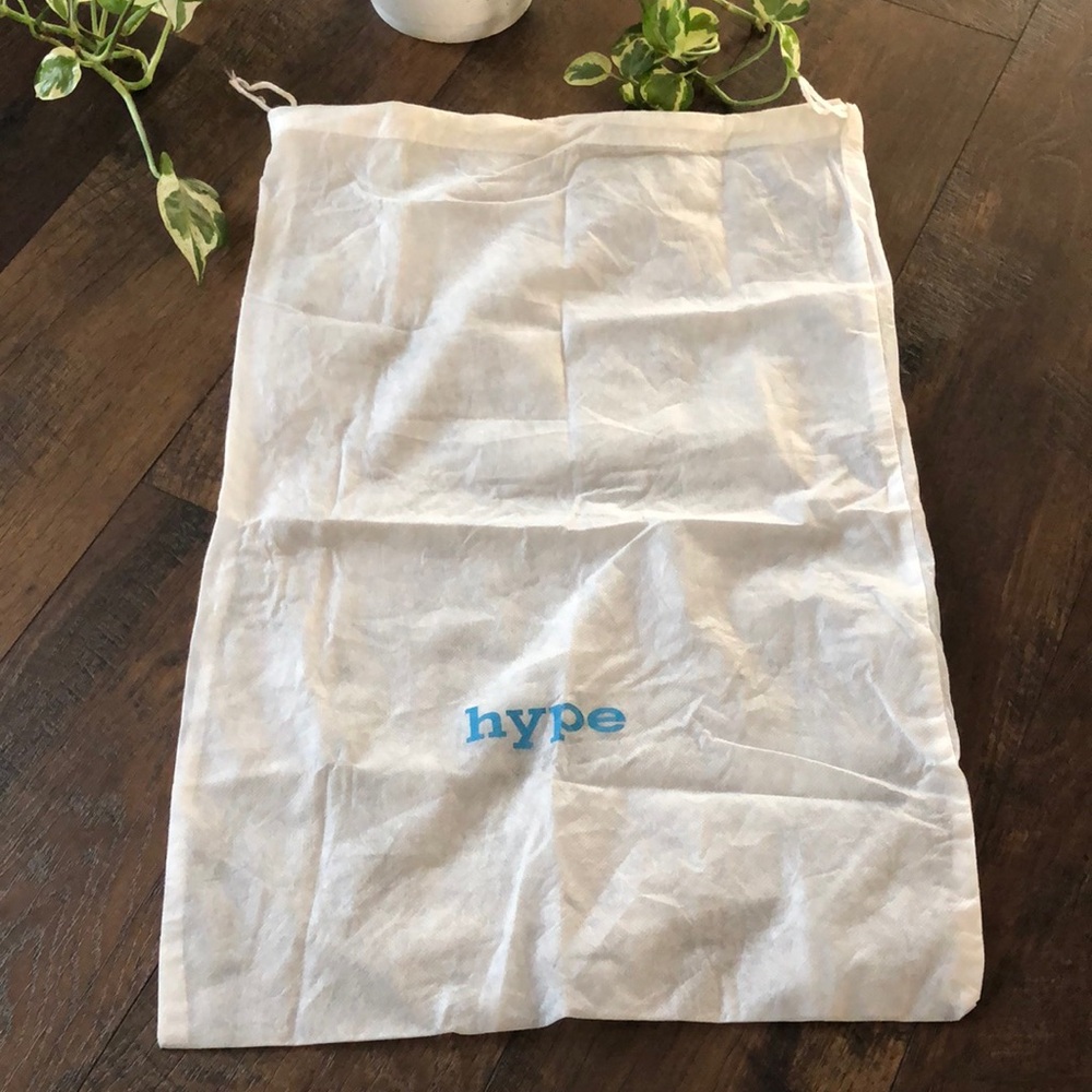 HYPE brand white & blue light weight long dustbag with drawstring close